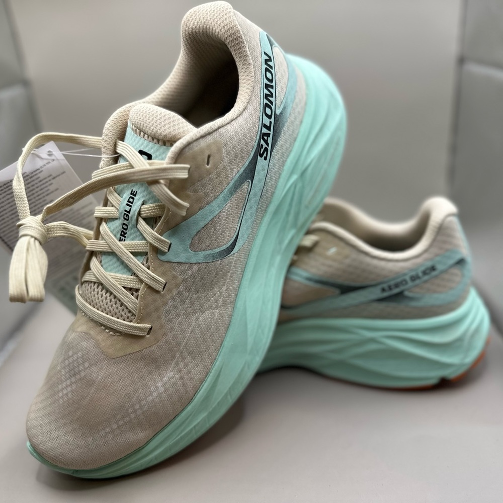 New! Salomon Aero Glide Running Shoes Women's Size US 7.5. Beige/Green 471226